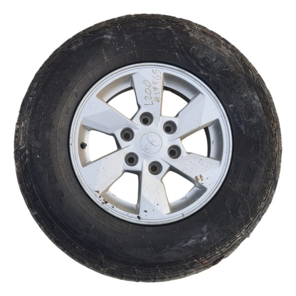 Llanta Aro 16 Mitsubishi L200 Neumatico 245 75 R16 Usado