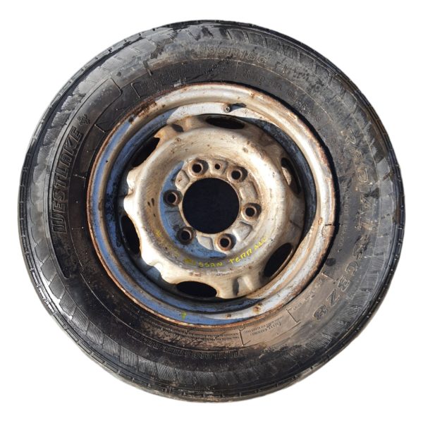 Llanta Aro 15 Nissan Terrano Usado Neumatico Regular