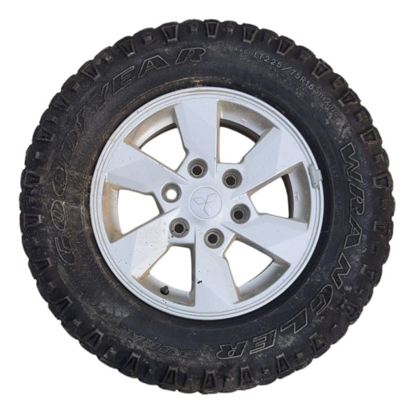 Llanta Aro 16 Mitsubishi L200 Neumatico 225/75r16 Usado